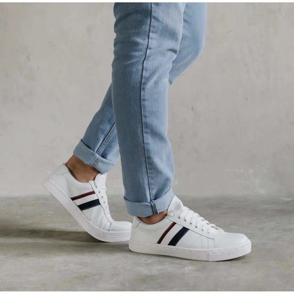 running & trekking shoes - white